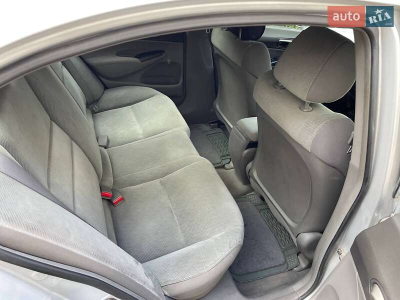 Седан Honda Civic 2010 в Києві