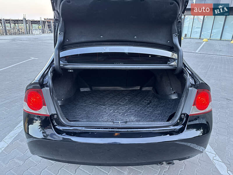 Седан Honda Civic 2007 в Тернополе