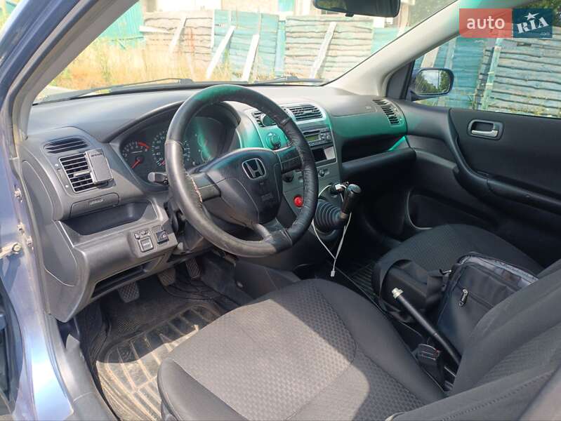 Хэтчбек Honda Civic 2003 в Чернигове