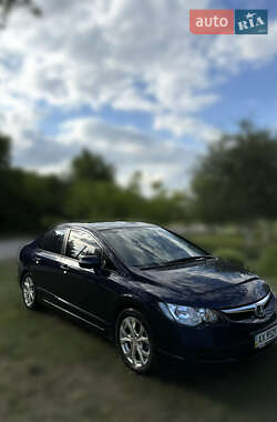 Седан Honda Civic 2007 в Чугуєві