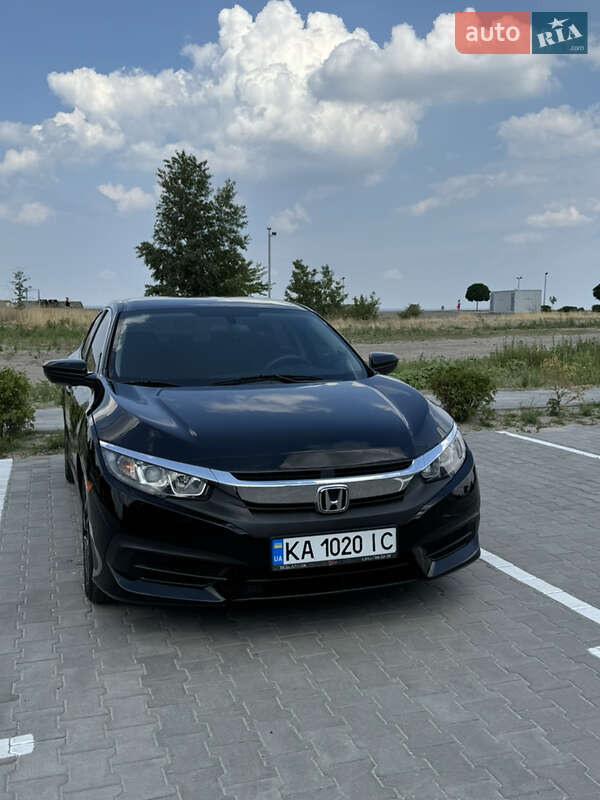 Седан Honda Civic 2016 в Черкассах