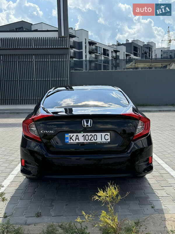 Седан Honda Civic 2016 в Черкассах