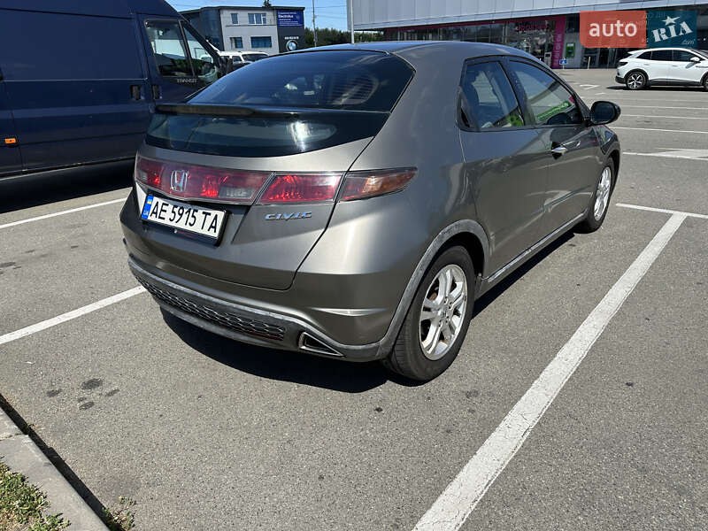 Хэтчбек Honda Civic 2006 в Киеве