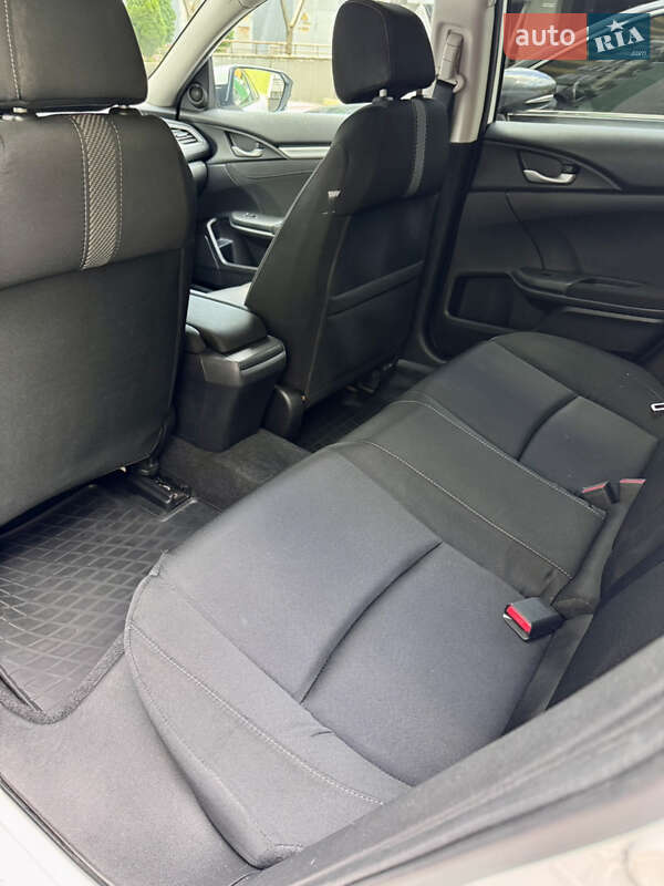 Седан Honda Civic 2016 в Киеве