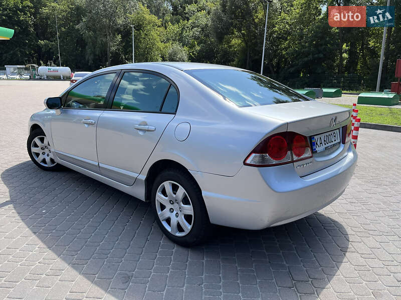 Седан Honda Civic 2008 в Краматорске