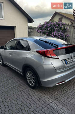 Хэтчбек Honda Civic 2013 в 
