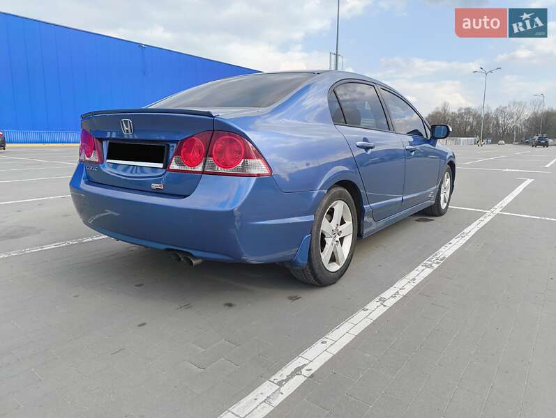 Седан Honda Civic 2008 в Киеве