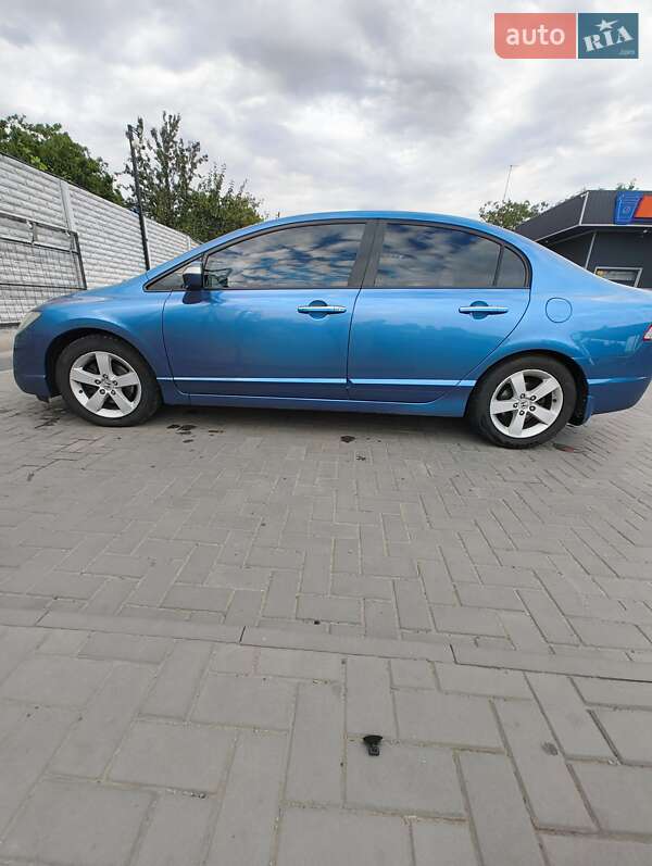Седан Honda Civic 2008 в Киеве
