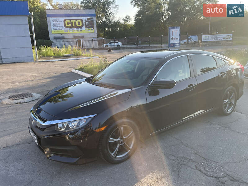 Седан Honda Civic 2016 в Кременчуці