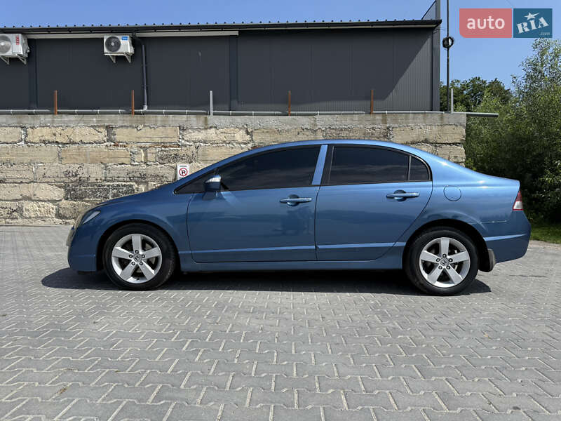 Седан Honda Civic 2007 в Львове