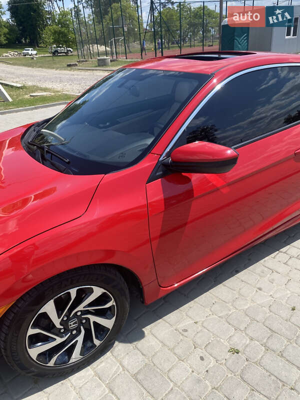 Купе Honda Civic 2016 в Львове