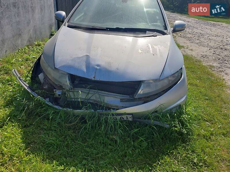 Хэтчбек Honda Civic 2007 в Шепетовке