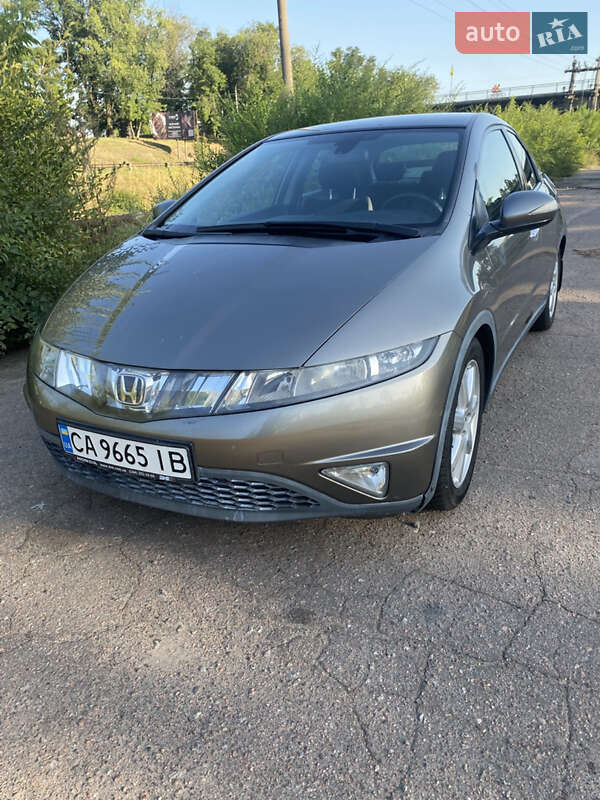 Хэтчбек Honda Civic 2008 в Черкассах