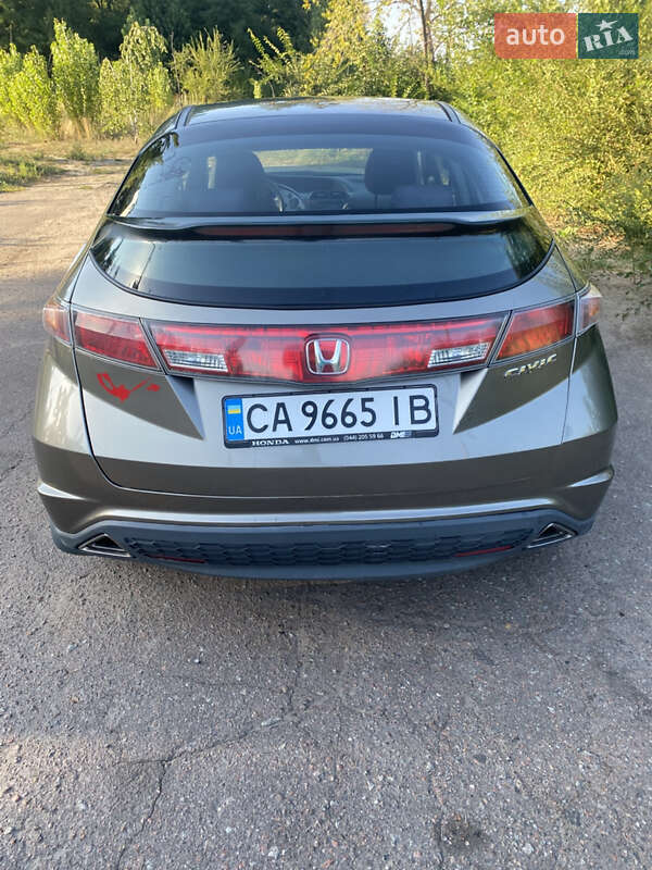 Хэтчбек Honda Civic 2008 в Черкассах