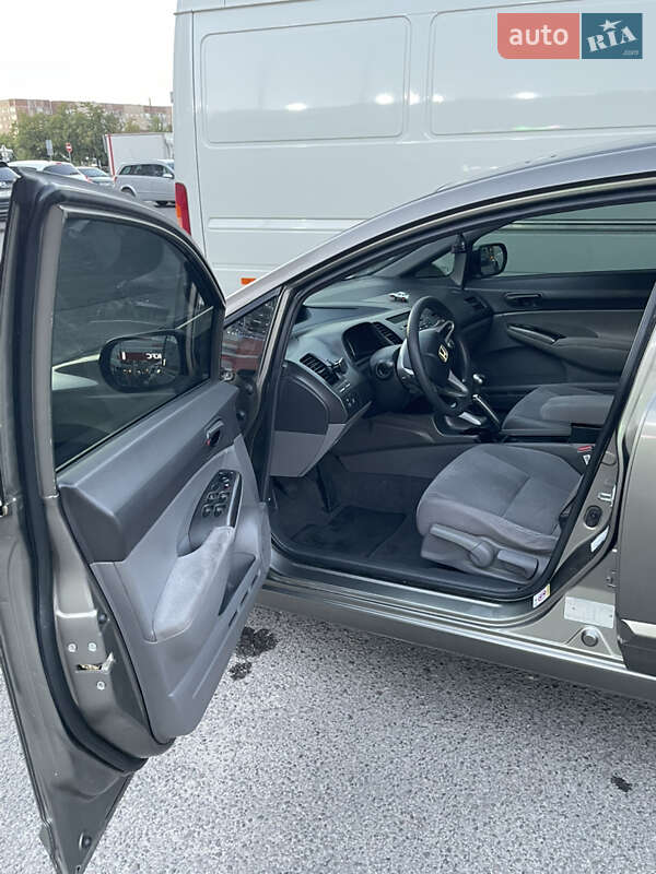 Седан Honda Civic 2008 в Львове