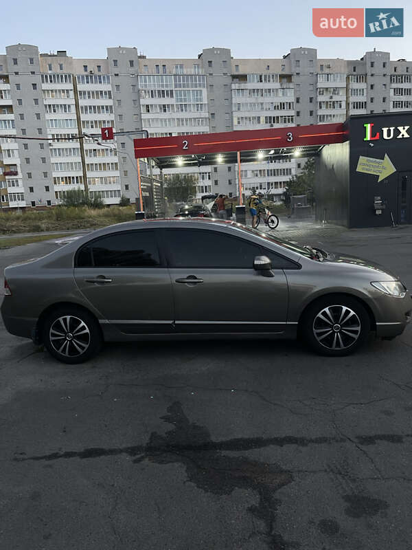 Седан Honda Civic 2008 в Львове