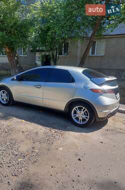 Хэтчбек Honda Civic 2007 в 