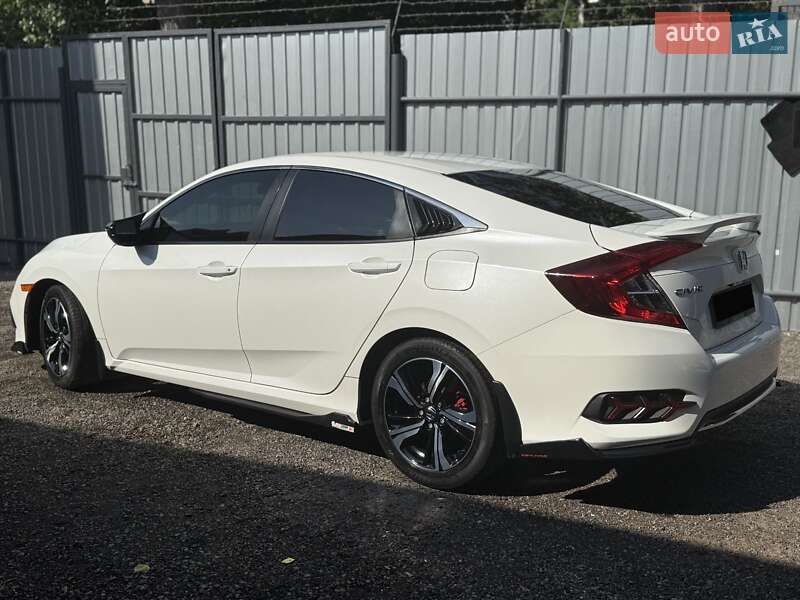 Седан Honda Civic 2019 в Днепре