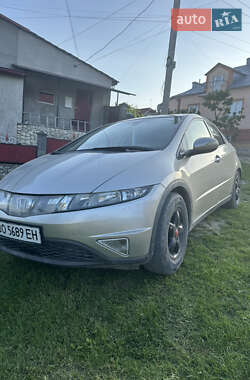 Хэтчбек Honda Civic 2008 в Тернополе