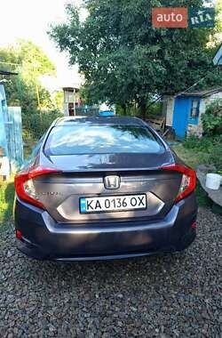 Седан Honda Civic 2016 в 
