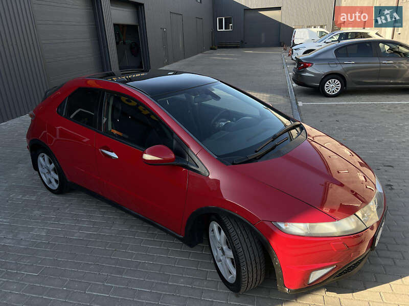 Хэтчбек Honda Civic 2007 в Крюковщине