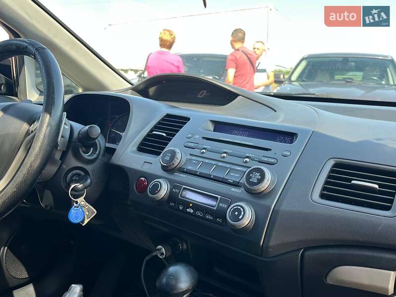 Седан Honda Civic 2008 в Львові