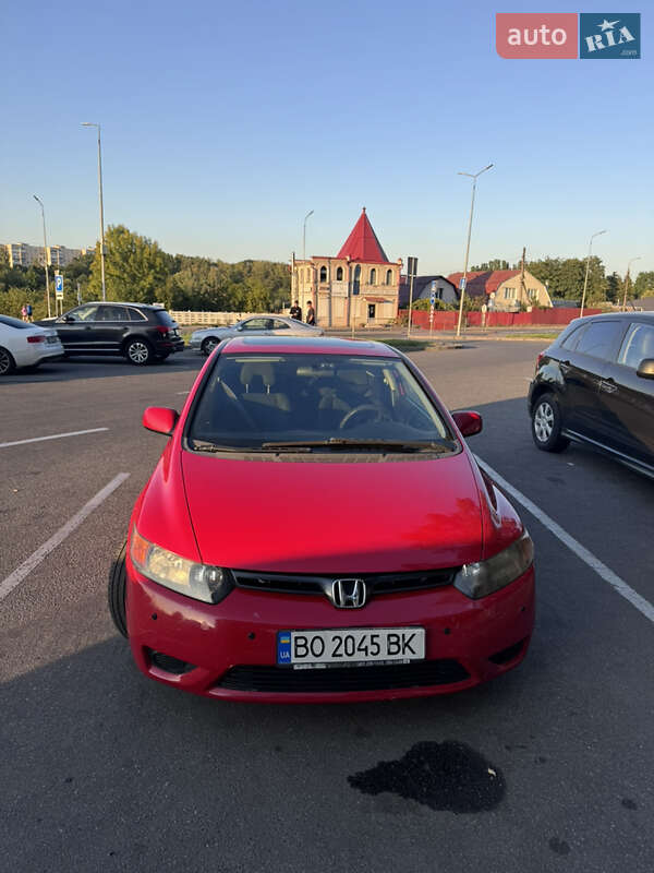 Купе Honda Civic 2006 в Виннице