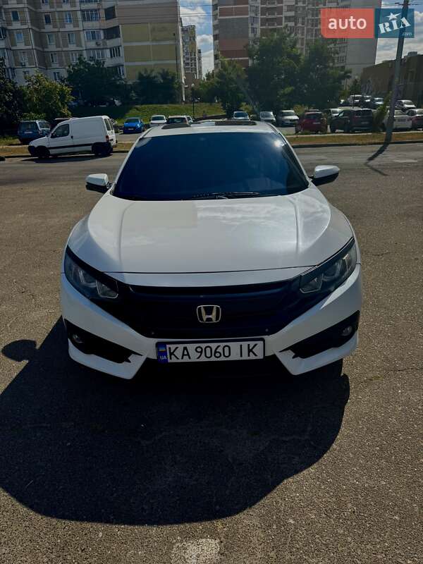 Хэтчбек Honda Civic 2018 в 