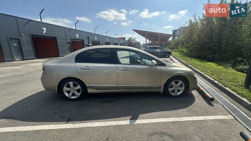 Седан Honda Civic 2008 в Киеве