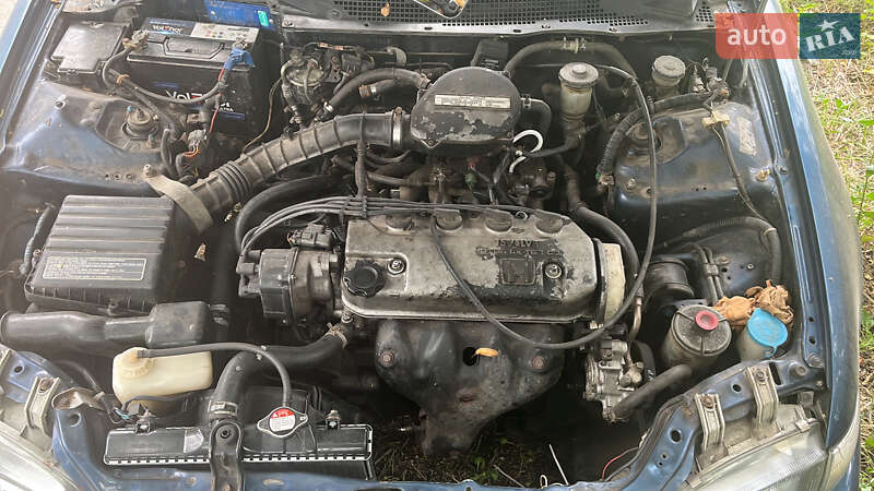 Седан Honda Civic 1992 в Чернігові