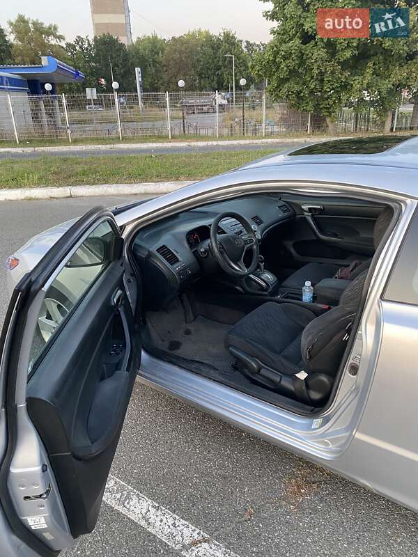 Купе Honda Civic 2006 в Києві фото 5 Купе Honda Civic 2006 в Києві