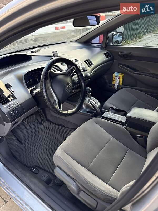 Седан Honda Civic 2008 в Киеве
