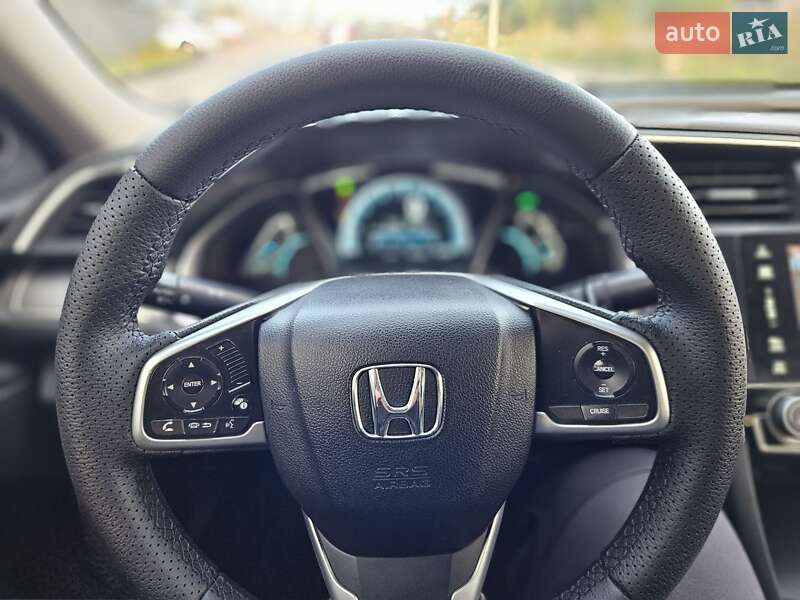 Седан Honda Civic 2017 в Львове