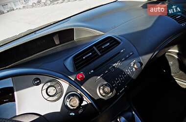 Хэтчбек Honda Civic 2010 в 