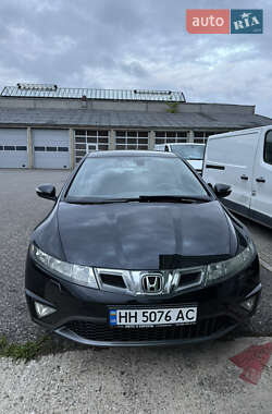 Хэтчбек Honda Civic 2010 в Измаиле