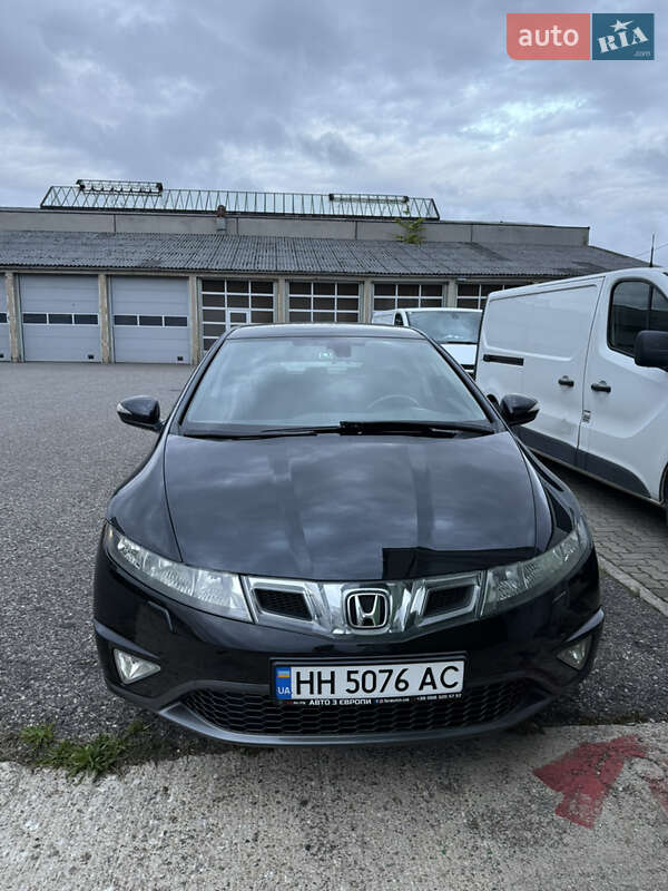 Хэтчбек Honda Civic 2010 в 