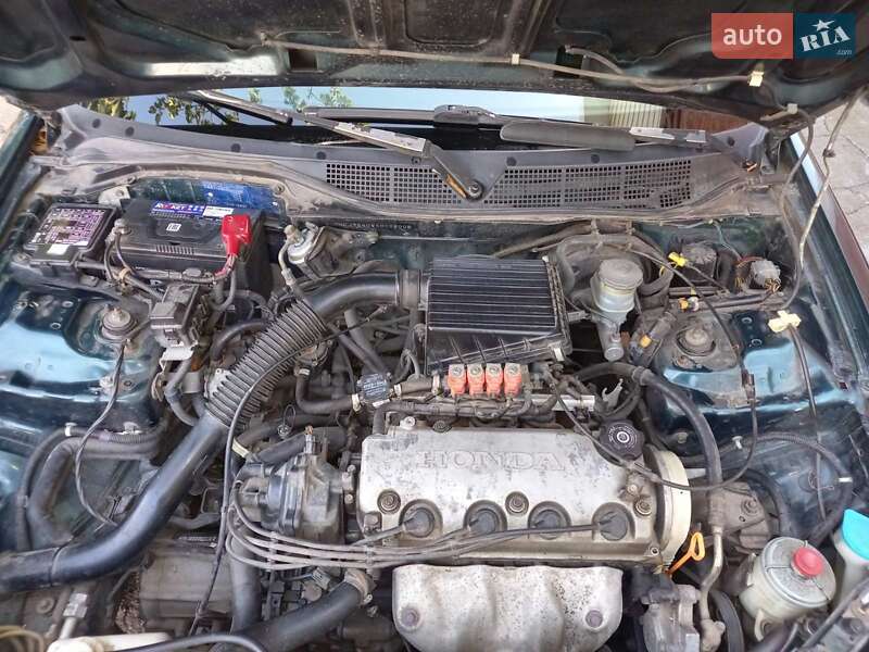 Седан Honda Civic 1998 в Первомайську