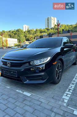 Седан Honda Civic 2016 в Киеве