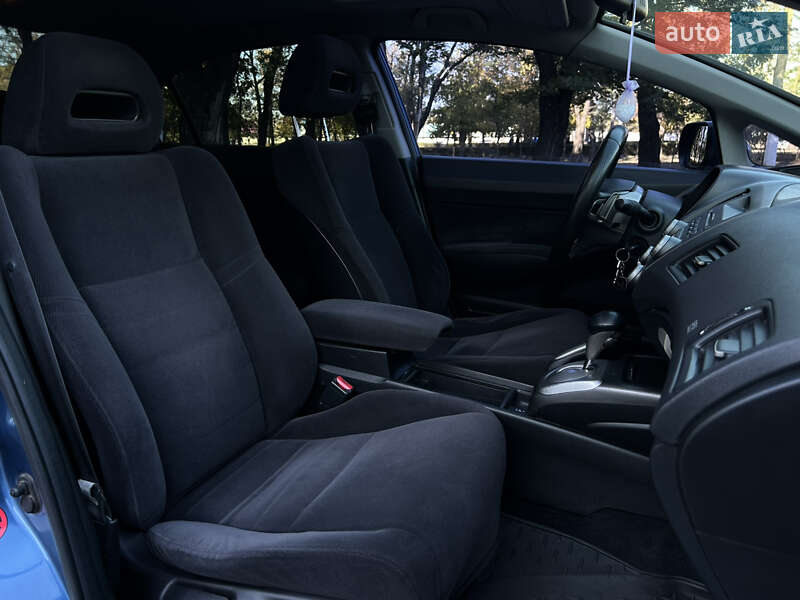 Седан Honda Civic 2006 в Николаеве