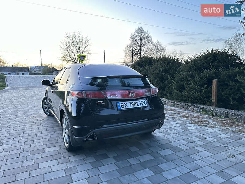 Хэтчбек Honda Civic 2007 в Староконстантинове