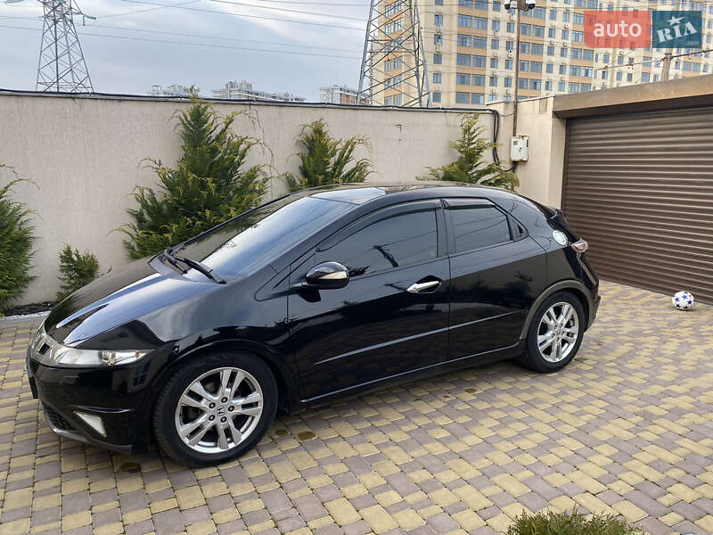 Хэтчбек Honda Civic 2008 в Одессе