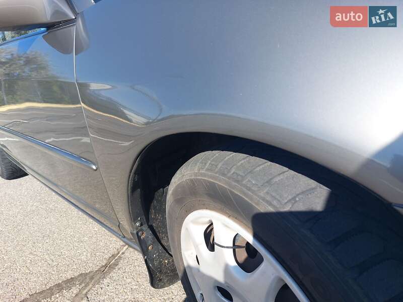 Седан Honda Civic 2004 в Запорожье