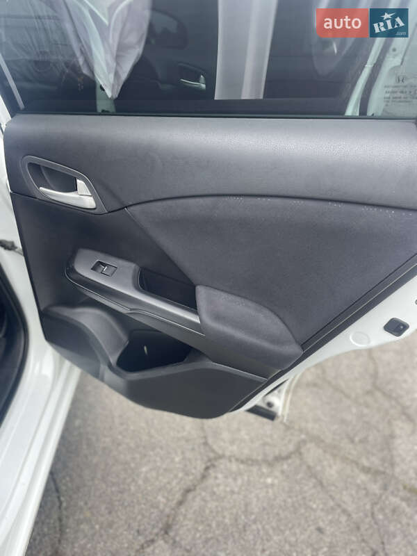 Хэтчбек Honda Civic 2012 в Владимире фото 11 Хэтчбек Honda Civic 2012 в Владимире