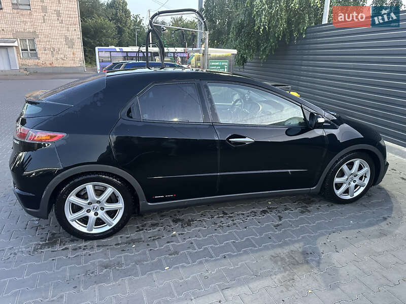 Хэтчбек Honda Civic 2008 в Житомире