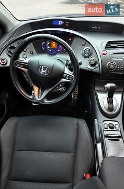Хэтчбек Honda Civic 2008 в 
