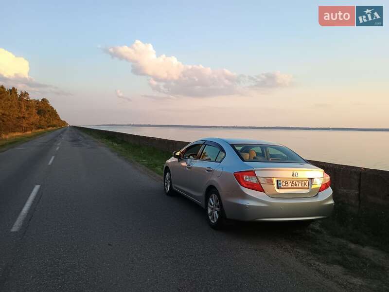 Седан Honda Civic 2012 в 