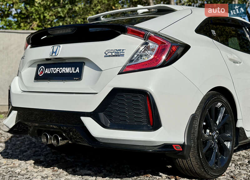 Хэтчбек Honda Civic 2016 в Киеве фото 9 Хэтчбек Honda Civic 2016 в Киеве