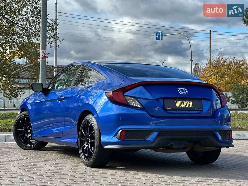 Купе Honda Civic 2016 в Києві