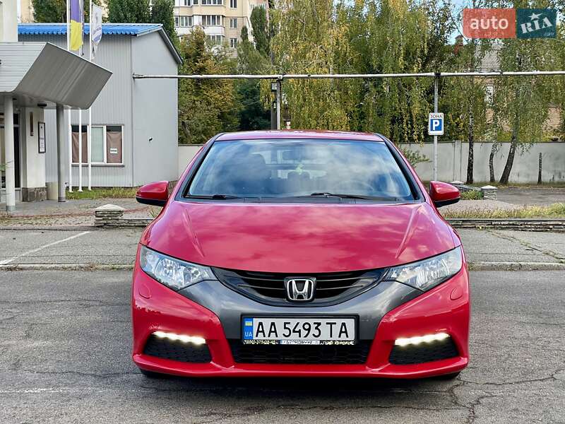 Хэтчбек Honda Civic 2013 в Киеве