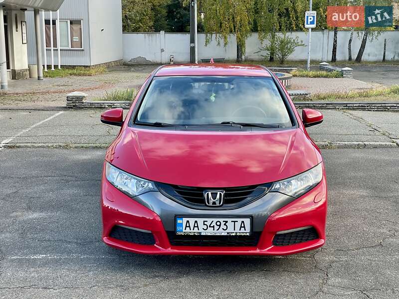 Хэтчбек Honda Civic 2013 в Киеве